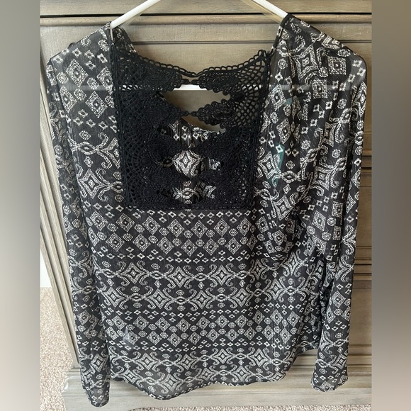 Maurices blouse - Picture 2 of 3